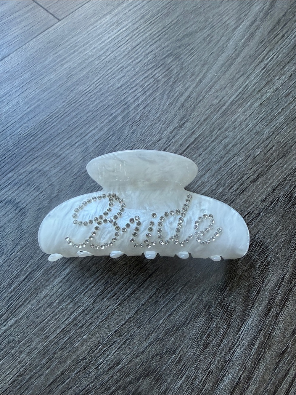 Bride claw clip